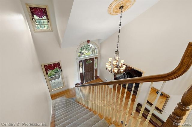 9310 Fairway Trail, Grand Blanc, MI 48439