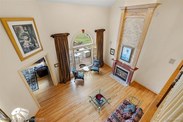 9310 Fairway Trail, Grand Blanc, MI 48439