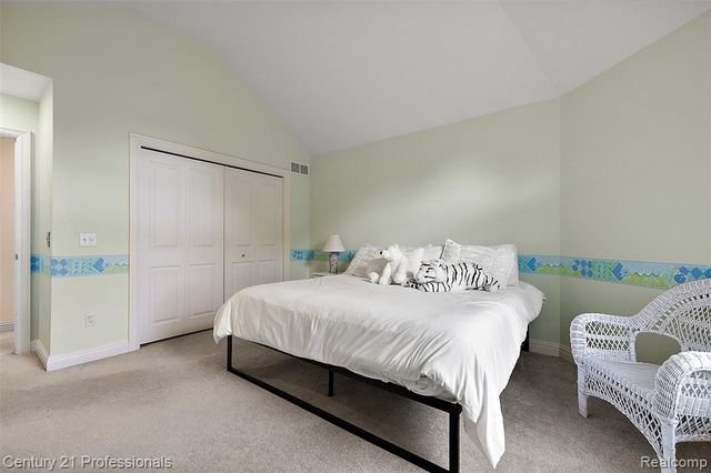9310 Fairway Trail, Grand Blanc, MI 48439