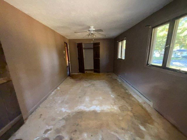 8 Windy Ridge Rd, Webster, MA 01570