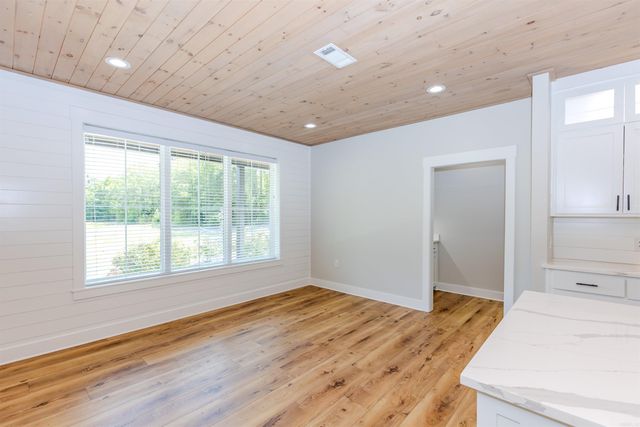 19300 Lake Winona Road, Paron, AR 72122