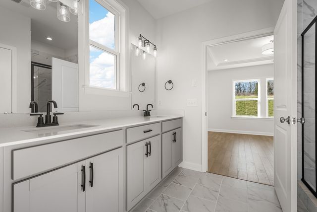 1926 Hildebrand Lane, Columbia, TN 38401