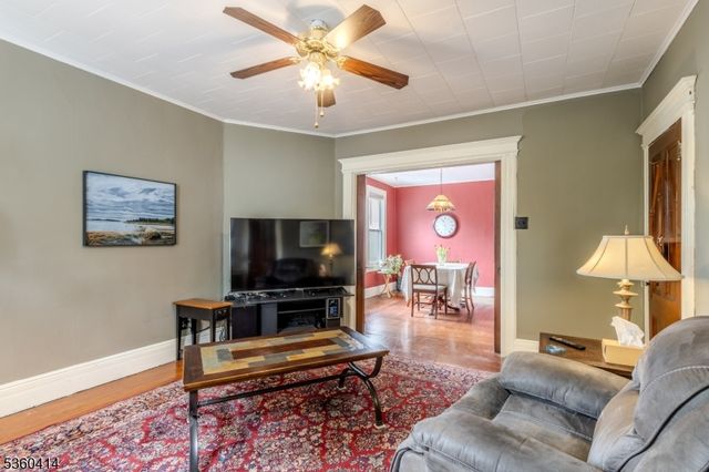 98 Woodland Ave, Kearny Town, NJ 07032