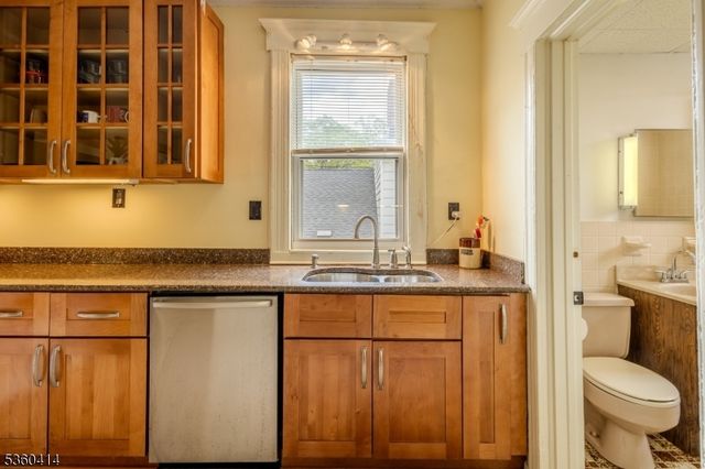 98 Woodland Ave, Kearny Town, NJ 07032