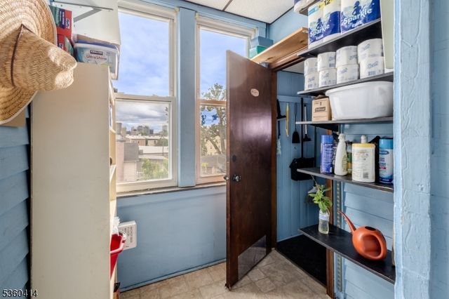 98 Woodland Ave, Kearny Town, NJ 07032