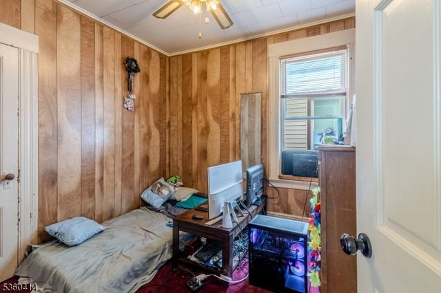 98 Woodland Ave, Kearny Town, NJ 07032