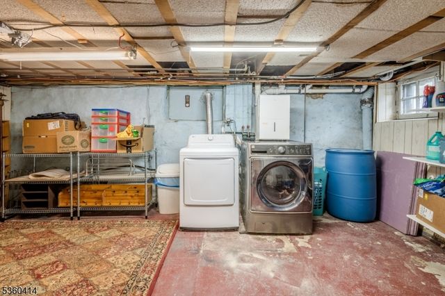 98 Woodland Ave, Kearny Town, NJ 07032