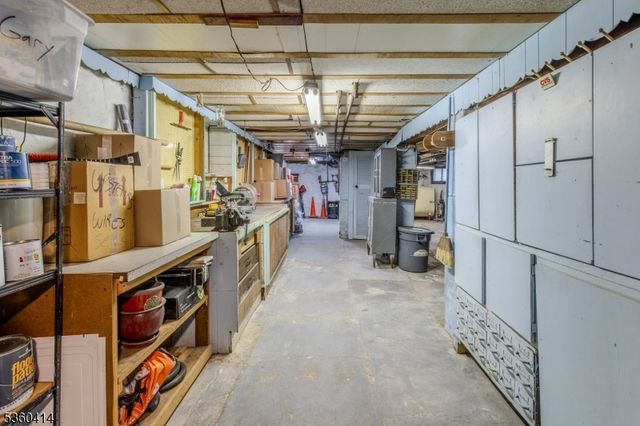 98 Woodland Ave, Kearny Town, NJ 07032