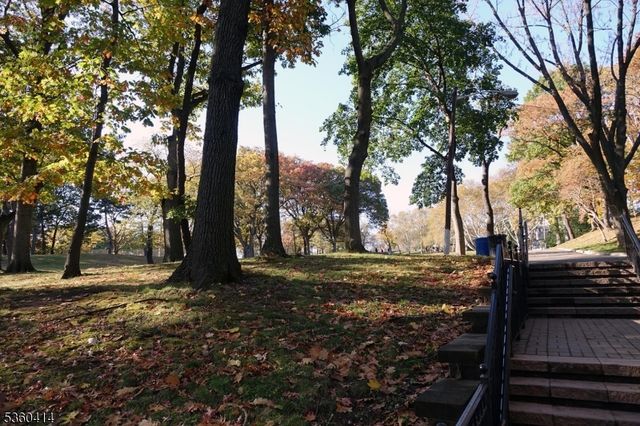 98 Woodland Ave, Kearny Town, NJ 07032