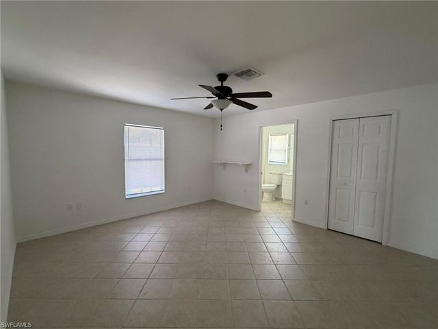 1424 NE 13th PL, Cape Coral, FL 33909