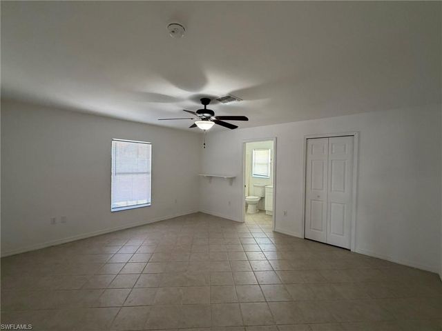 1424 NE 13th PL, Cape Coral, FL 33909