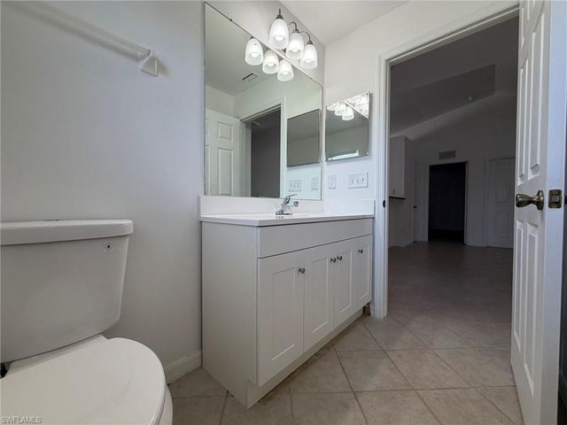 1424 NE 13th PL, Cape Coral, FL 33909
