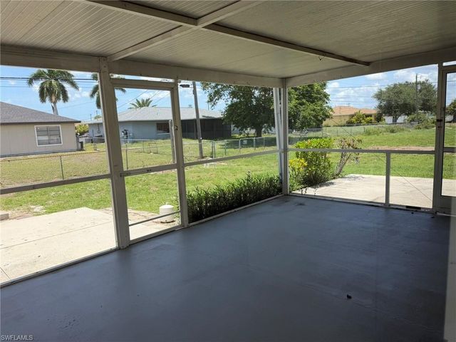 1424 NE 13th PL, Cape Coral, FL 33909