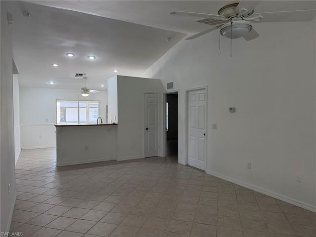 1424 NE 13th PL, Cape Coral, FL 33909