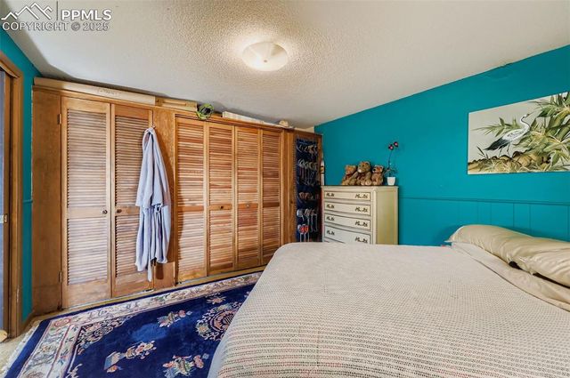 520 Crestridge Avenue, Colorado Springs, CO 80906