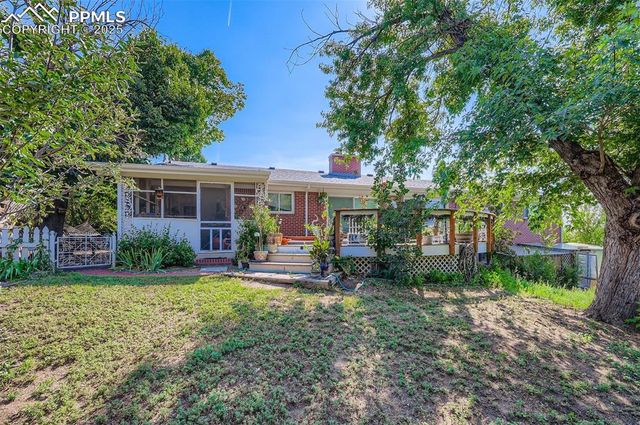 520 Crestridge Avenue, Colorado Springs, CO 80906