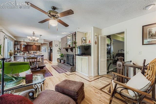 520 Crestridge Avenue, Colorado Springs, CO 80906