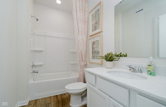 3902 Riverstone Drive, Whitestown, IN 46075