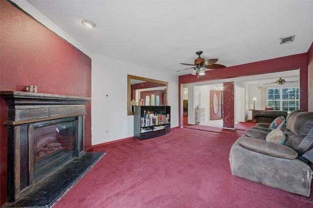 1708 Creekside Avenue, Sherman, TX 75092