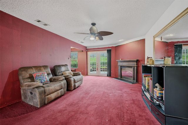 1708 Creekside Avenue, Sherman, TX 75092