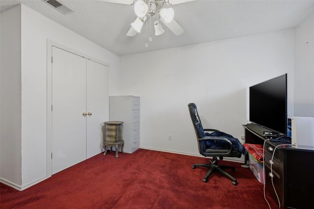 1708 Creekside Avenue, Sherman, TX 75092