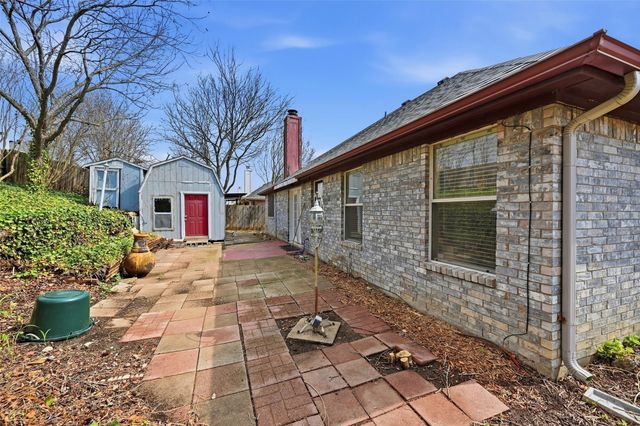 1708 Creekside Avenue, Sherman, TX 75092