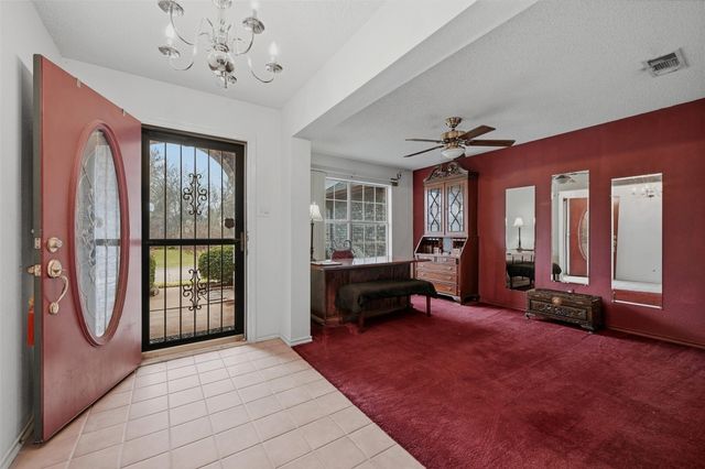 1708 Creekside Avenue, Sherman, TX 75092