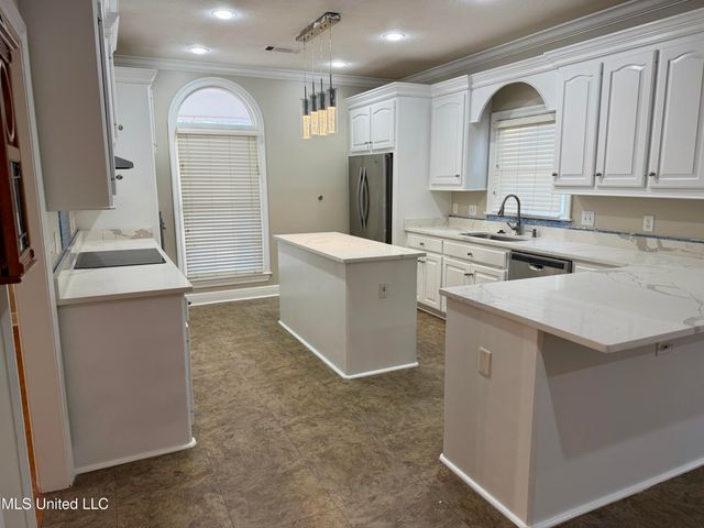 716 Whitfield Road, Brandon, MS 39042