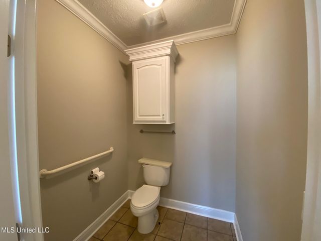 716 Whitfield Road, Brandon, MS 39042