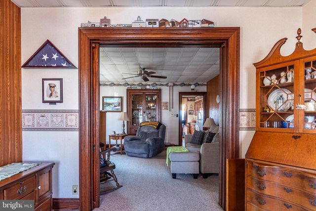 122 JEFFERSON ST, East Greenville, PA 18041