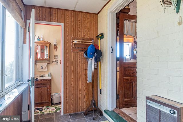 122 JEFFERSON ST, East Greenville, PA 18041