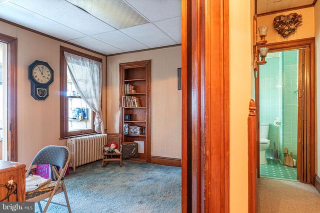 122 JEFFERSON ST, East Greenville, PA 18041