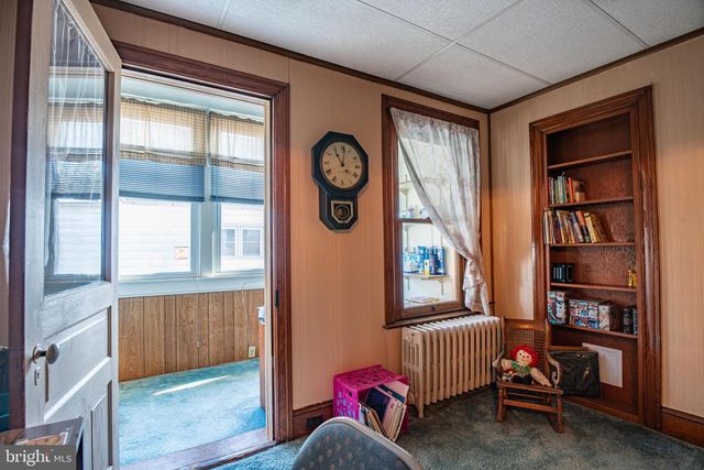 122 JEFFERSON ST, East Greenville, PA 18041