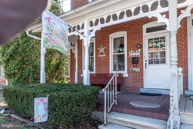 122 JEFFERSON ST, East Greenville, PA 18041