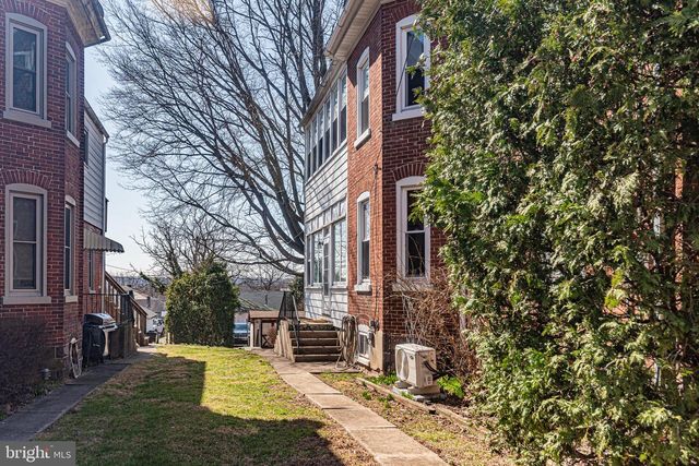 122 JEFFERSON ST, East Greenville, PA 18041