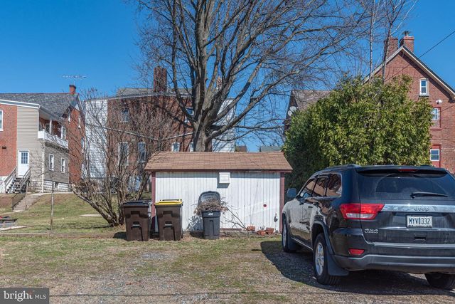 122 JEFFERSON ST, East Greenville, PA 18041