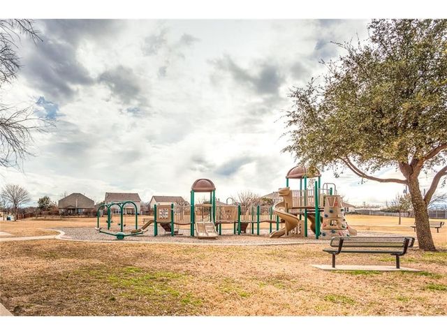 4144 Capstone Drive, Fort Worth, TX 76244