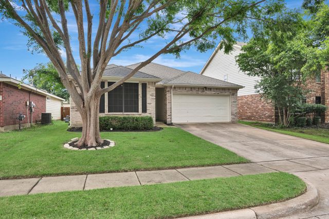 4144 Capstone Drive, Fort Worth, TX 76244