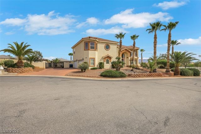 6695 North Grand Canyon Drive, Las Vegas, NV 89149