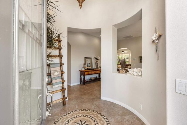 10935 Pala Loma Drive, Valley Center, CA 92082