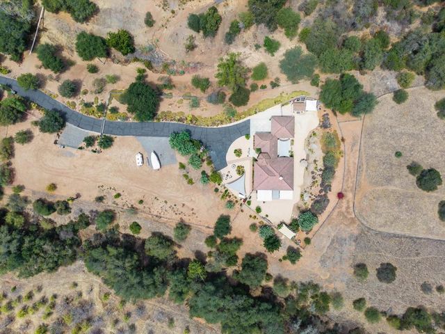 10935 Pala Loma Drive, Valley Center, CA 92082
