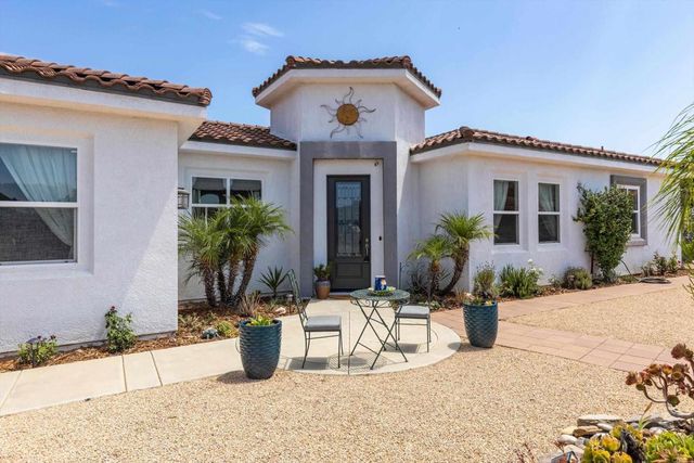 10935 Pala Loma Drive, Valley Center, CA 92082