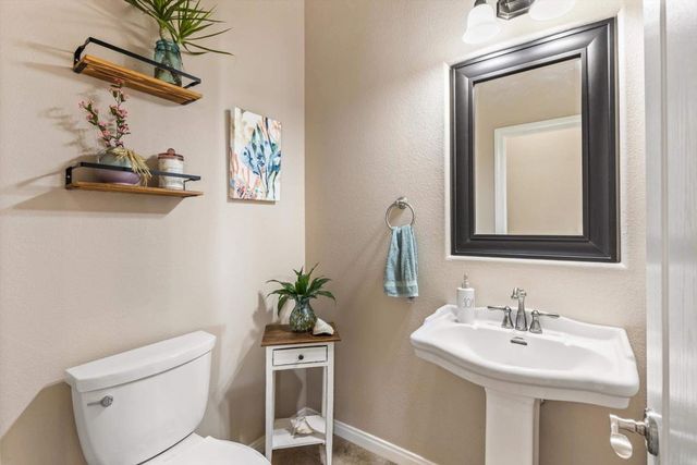 10935 Pala Loma Drive, Valley Center, CA 92082