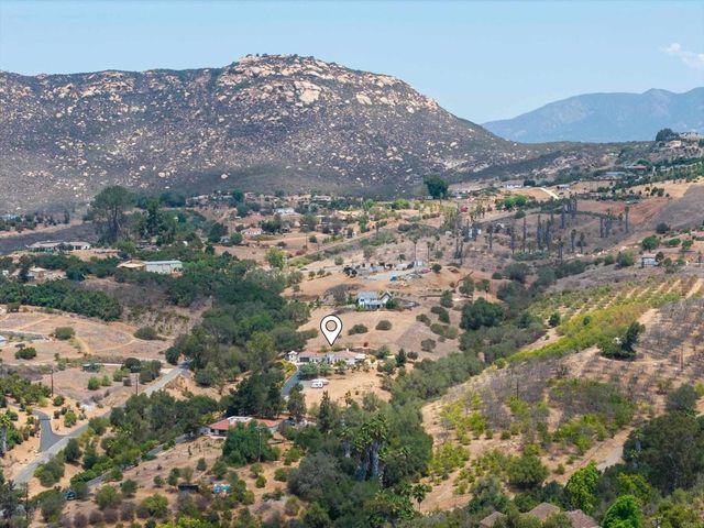 10935 Pala Loma Drive, Valley Center, CA 92082