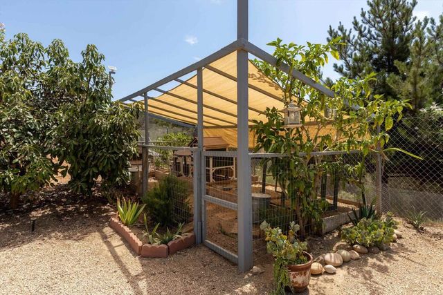 10935 Pala Loma Drive, Valley Center, CA 92082
