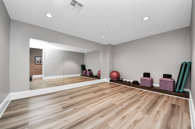 5925 Almeda Road 11616, Houston, TX 77004