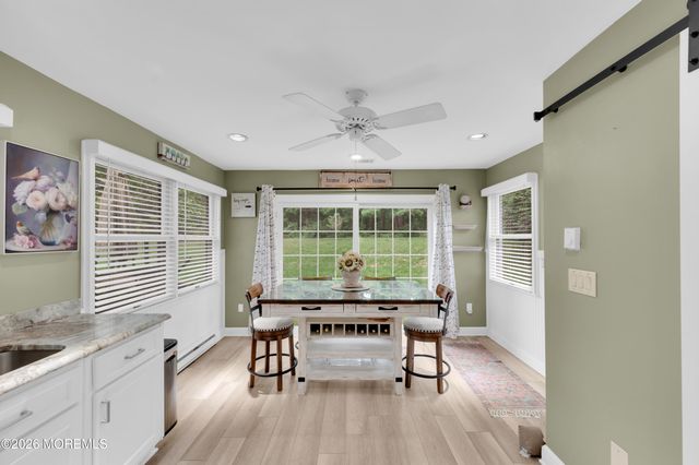 33 Maidstone Way, Manchester, NJ 08759