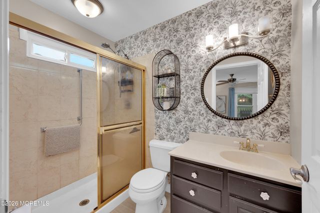 33 Maidstone Way, Manchester, NJ 08759