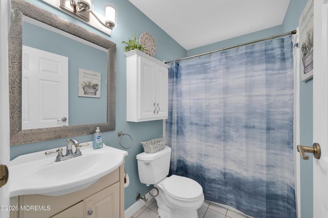 33 Maidstone Way, Manchester, NJ 08759