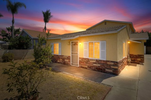 21802 Elaine, Hawaiian Gardens, CA 90716